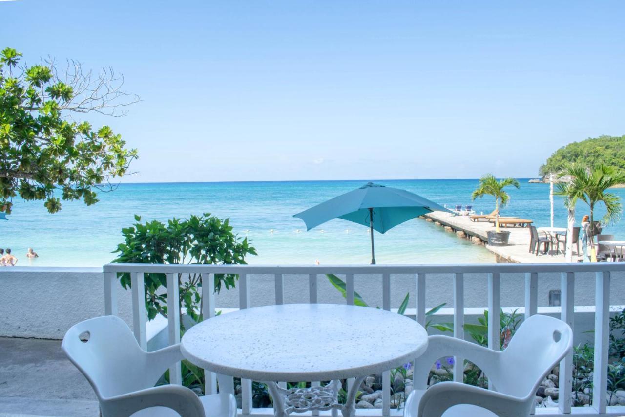 Beach Front Hotel Ocho Rios Eksteriør bilde